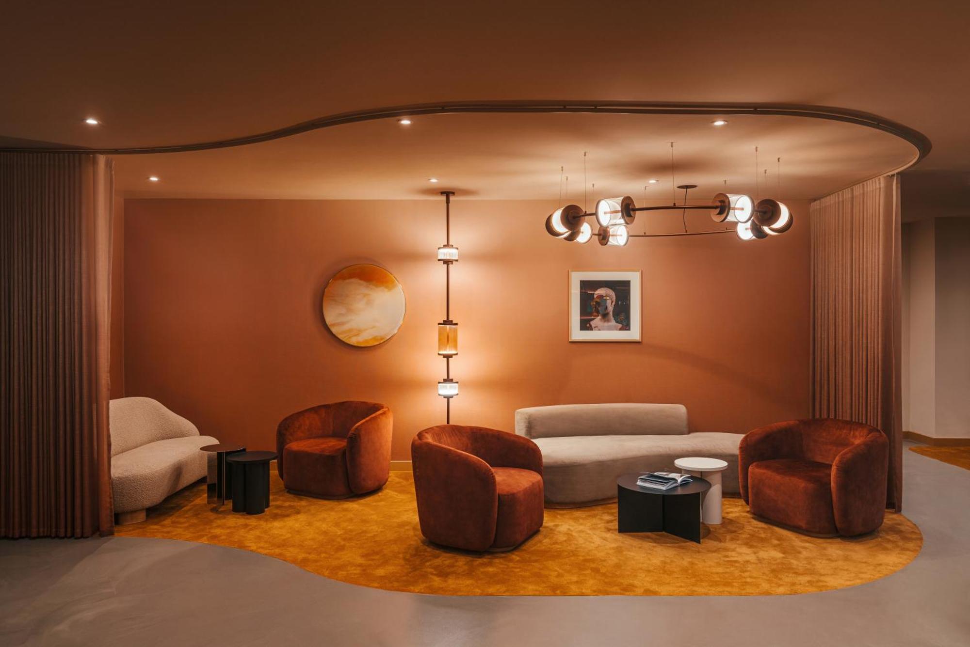 Ibis Earls Court Hotel 3*